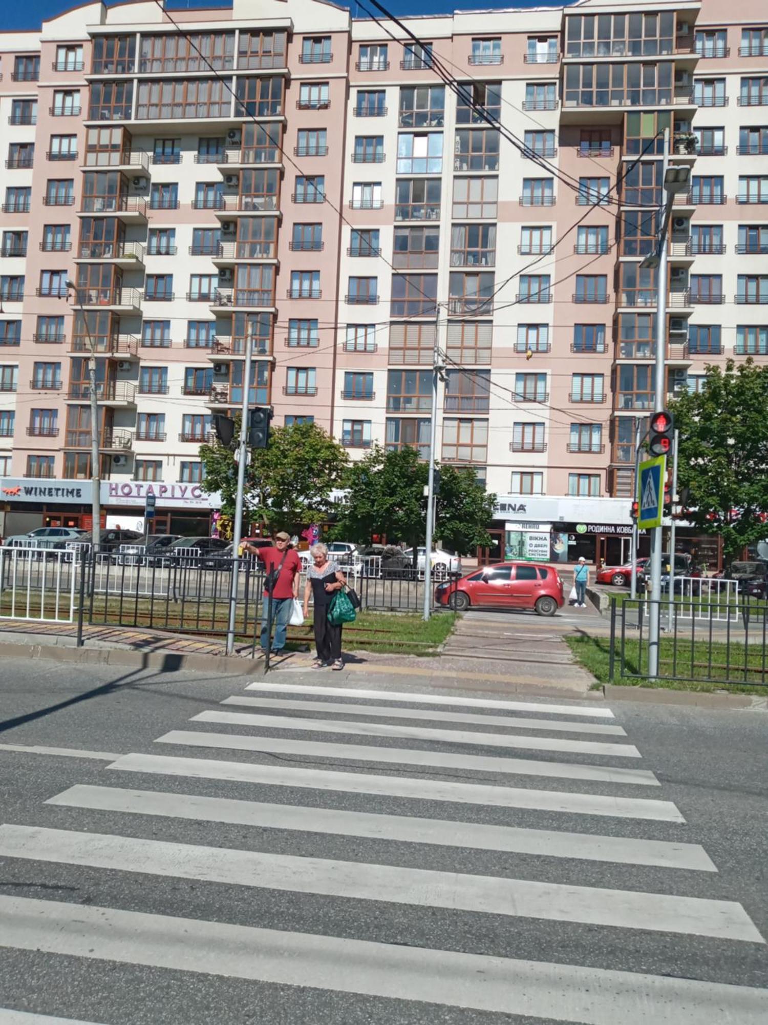 Шикарные Апартаменты На Ул.Княгини Ольги ,100К. Leópolis Exterior foto